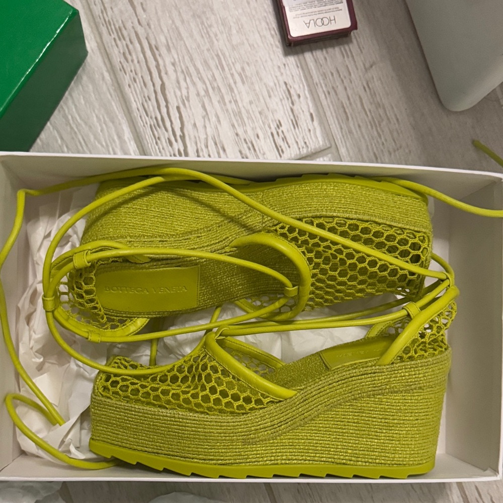 Bottega Veneta kiwi Green Wedge RARE Shoes BRAND NEW